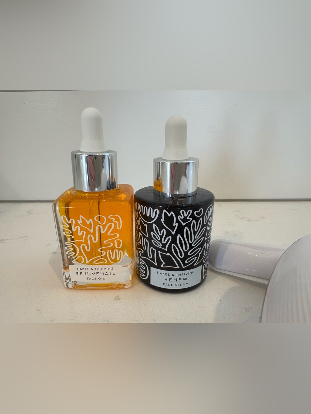 Naked and Thriving Renew Serum + Rejuvenated Face Oil + LED Red and Blue light